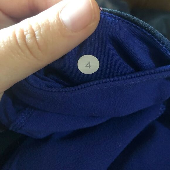 ♦️Lululemon | Sz 4 Groove Leggings - Picture 5 of 5